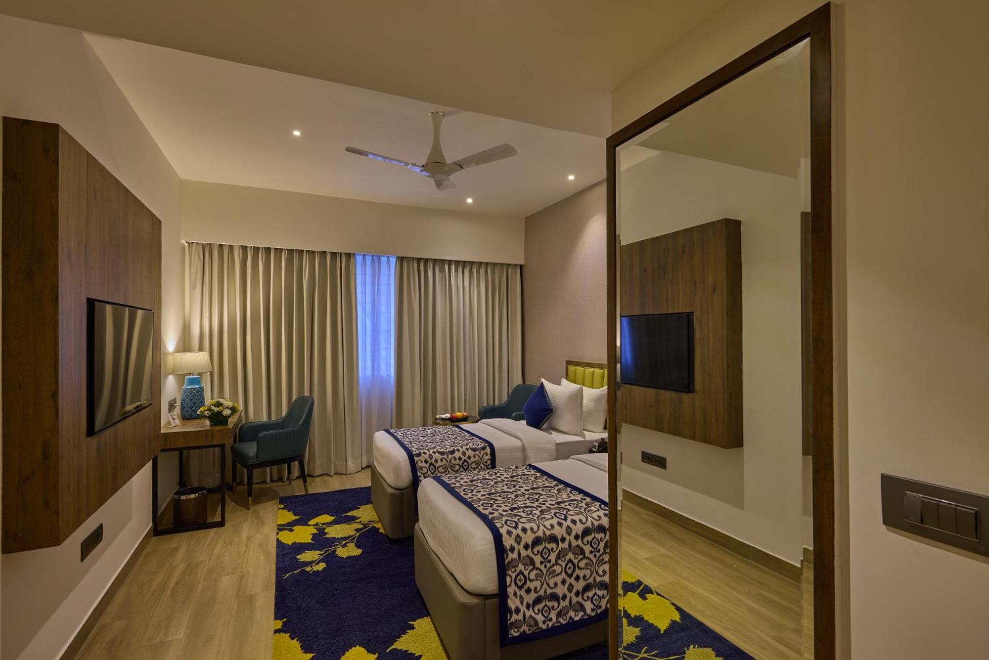 Grand Continent Hebbal A Sarovar Portico Affiliate Hotel Bangalore Exterior photo